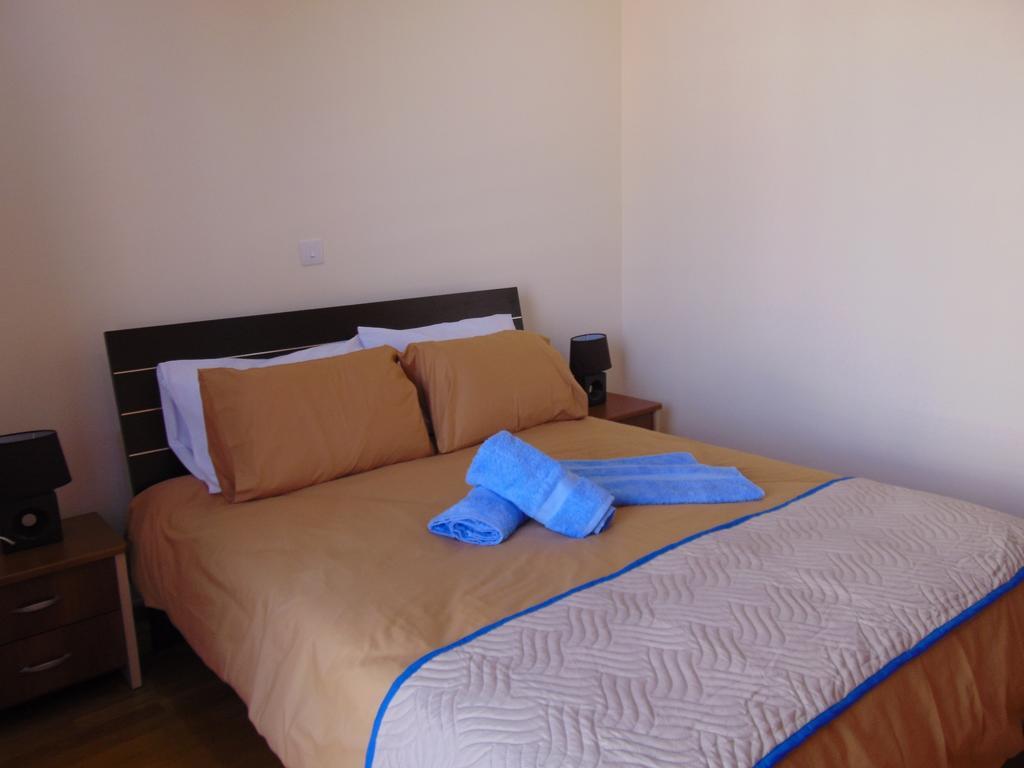 Ithaki Phinikoudes Apartment No. 205 ラルナカ 部屋 写真