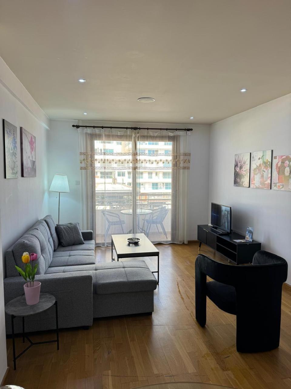 Ithaki Phinikoudes Apartment No. 205 ラルナカ エクステリア 写真