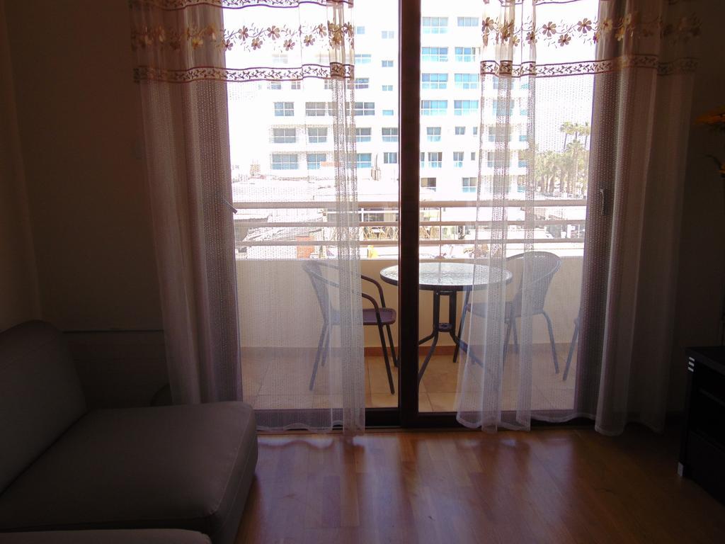 Ithaki Phinikoudes Apartment No. 205 ラルナカ 部屋 写真